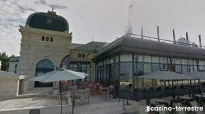 découvrez le casino joa de châtelaillon-plage : jeux de casino, machines à sous, restaurant, animations et soirées près de la rochelle, dans une ambiance conviviale au bord de la mer.
