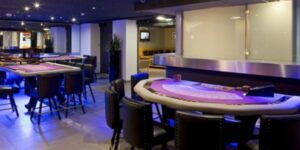 découvrez le casino barrière sainte-maxime : jeux, animations et restauration dans un cadre élégant en bord de mer.