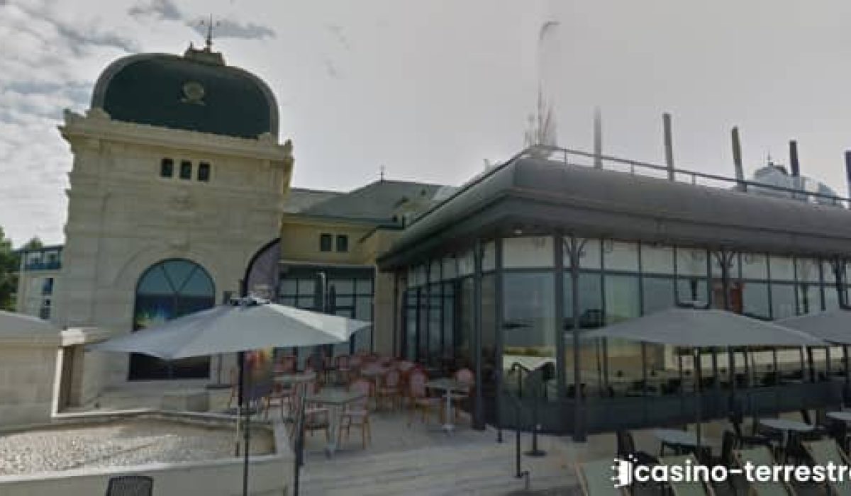 découvrez le casino joa de châtelaillon-plage : jeux de casino, machines à sous, restaurant, animations et soirées près de la rochelle, dans une ambiance conviviale au bord de la mer.