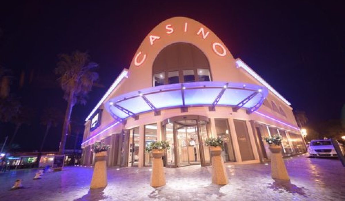 découvrez les meilleurs casinos proches de chez vous pour une expérience de jeu authentique et divertissante. profitez des jeux, promotions et services à proximité.